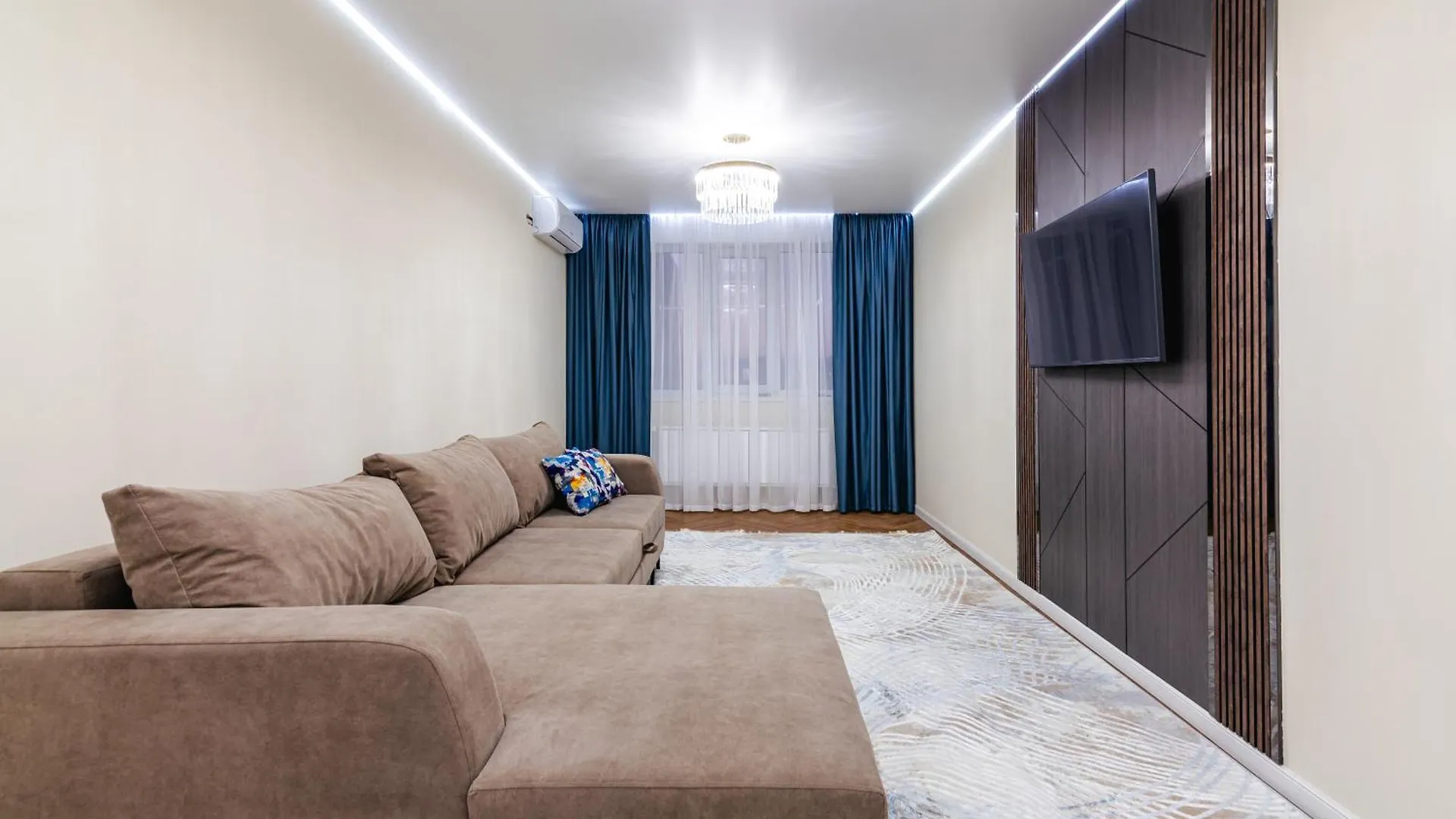 Apartment 3-Комнатная Квартира Акварель Almaty